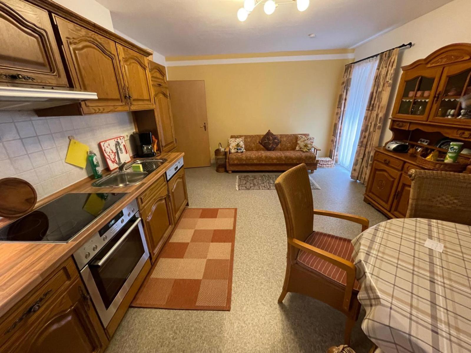 Schoene Ferienwohnung In Bahnhofsnaehe Fuer Urlaub, Studium Oder Arbeit Деггендорф Экстерьер фото